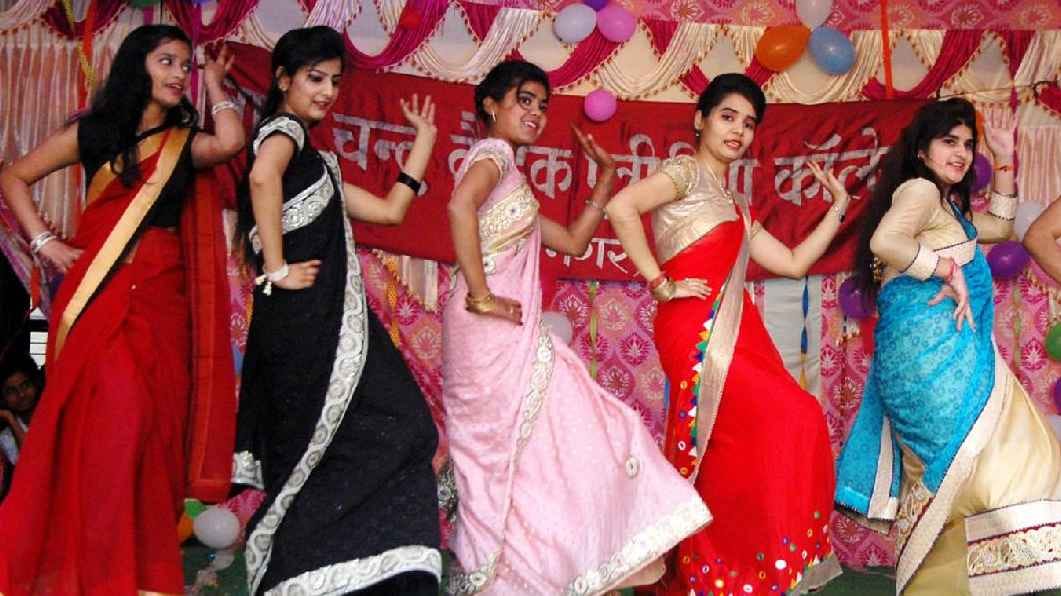 Children's Holidays in the Farewell Party
