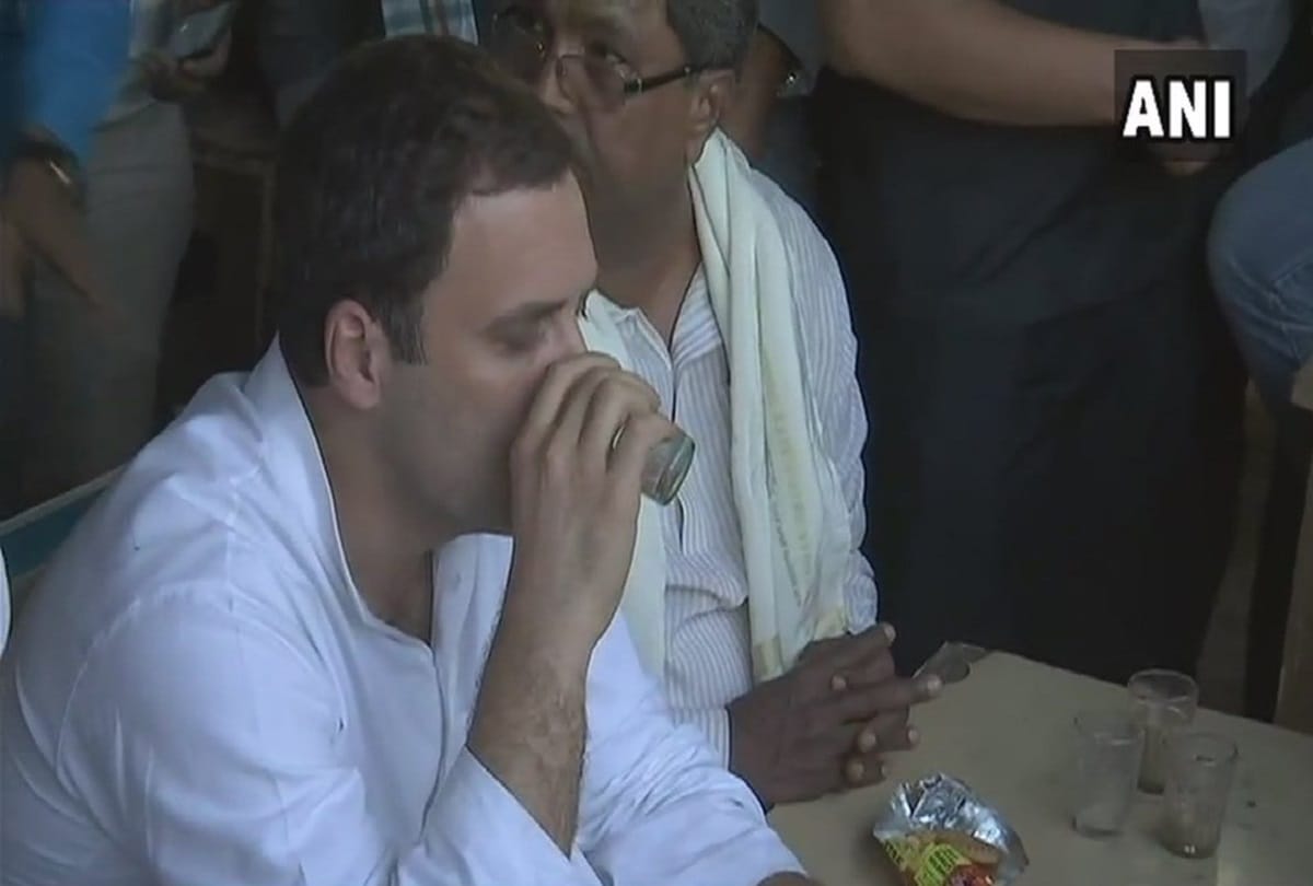 Karnataka: Congress President Rahul Gandhi holds roadshow in Vijayapura CM Siddaramaiah also present