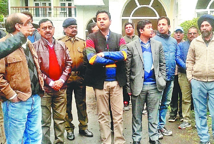 हाई पॉवर कमेटी ने रेणुका क्षेत्र की खादानों का किया निरीक्षण