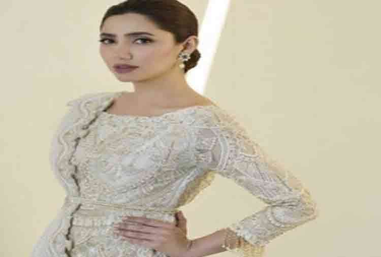 pakistani actress mahira khan look stunning in these photos viral in social media