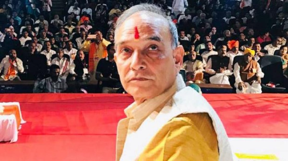 arrest warrant issued against union minister Satyapal Singh