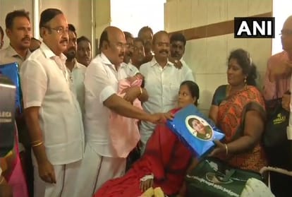 Tamil Nadu Minister gave gold rings to 7 babies born today to mark birth anniversary of former CM