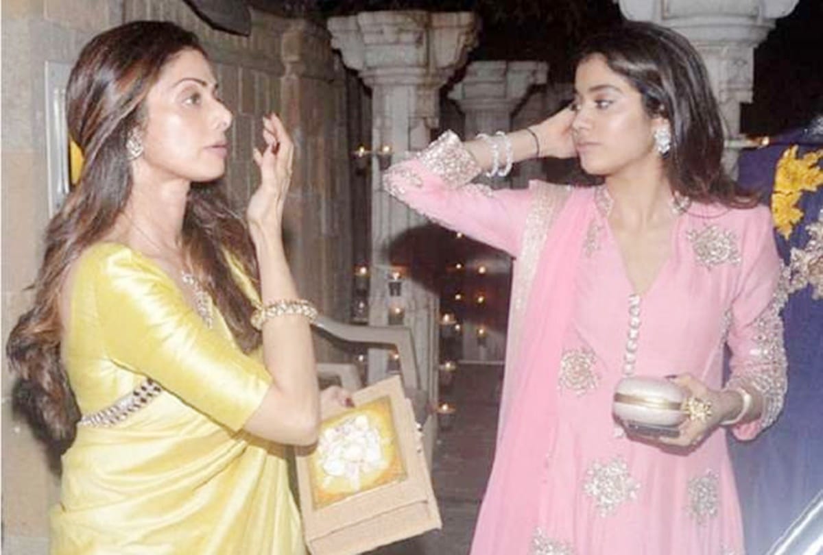 sridevi didnot even watch her daughter jhanvi kapoor debut film dhadak