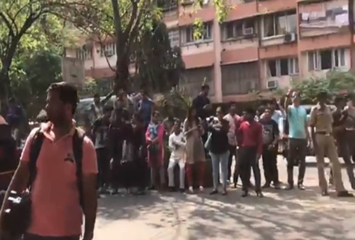 Sridevi Death News Media and Fans gather outside sridevi house