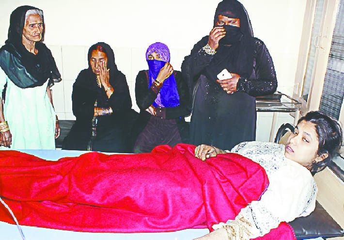 Death of two sisters by eating poisonous sweets