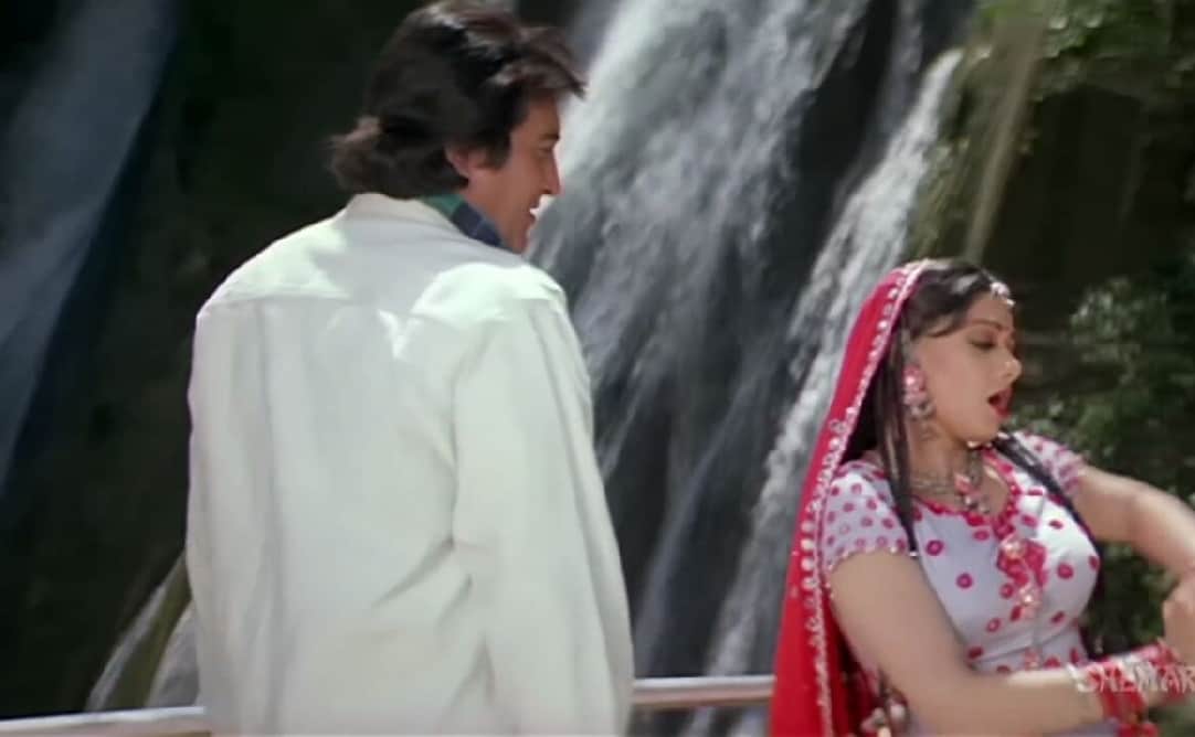Sridevi romantic song with vinod khanna shooting in Dehradun
