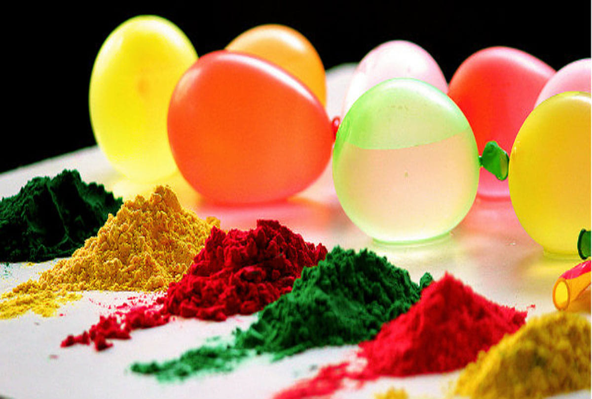 this city is famous for Holi Pichkari
