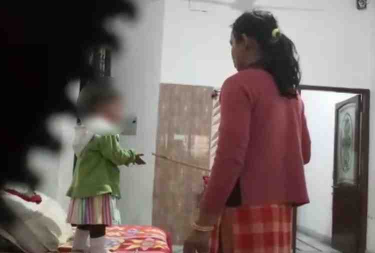 Video Viral, 17 Months Girl Child Beaten by Caretaker in Kapurthala of punjab