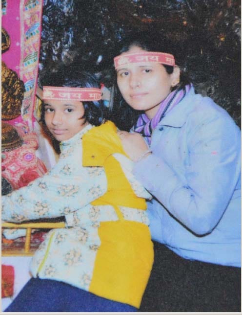 Ghaziabad's mother cut her vein while daughter hanged till death