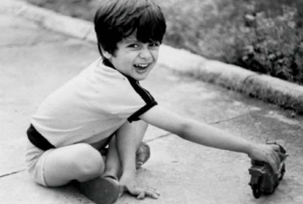 birthday special: view shahid kapoor rare pics
