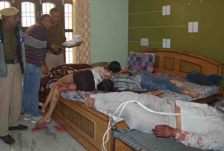sonipat man killed wife and two sons, commits suicide