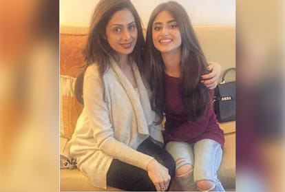 pakistani actress sajal aly shared her experience of film mom when she worked with sridevi