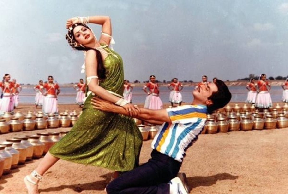 Sridevi death Exposes Her Real Relationship With Jeetendra