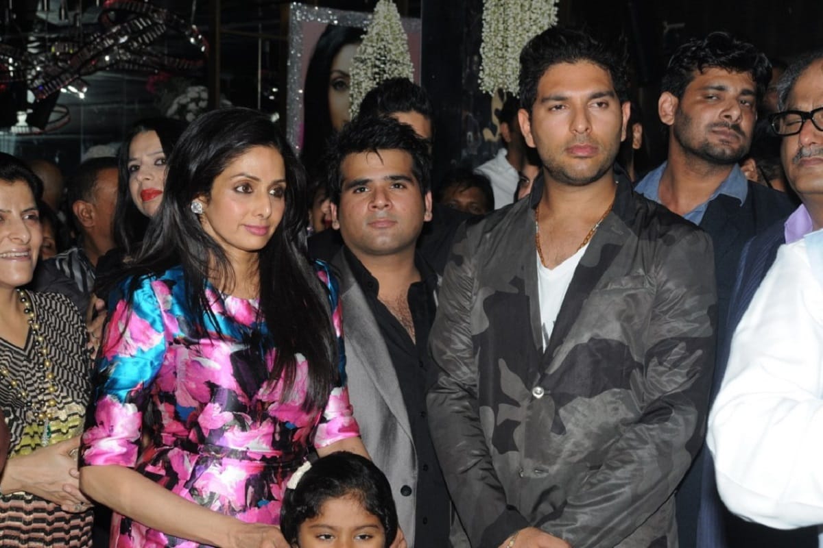 bollywood actress sridevi with indian cricketers