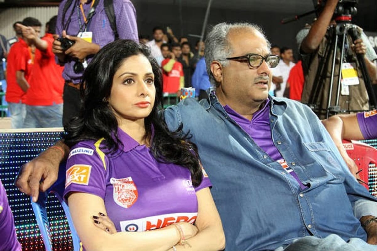 bollywood actress sridevi with indian cricketers