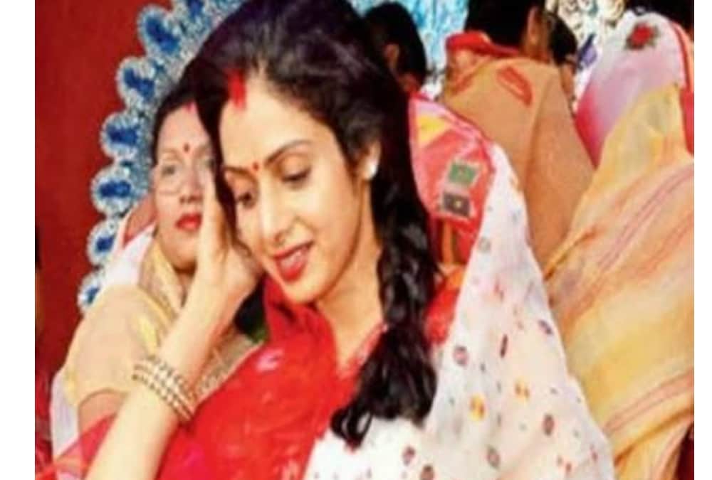 late sridevi's reaction on getting lachhu maharaj award.