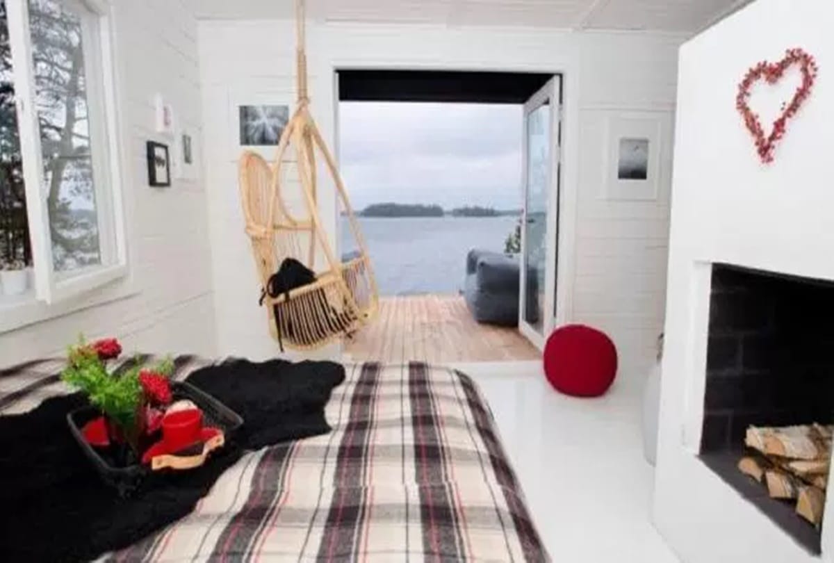 the island where only girls are allowed
