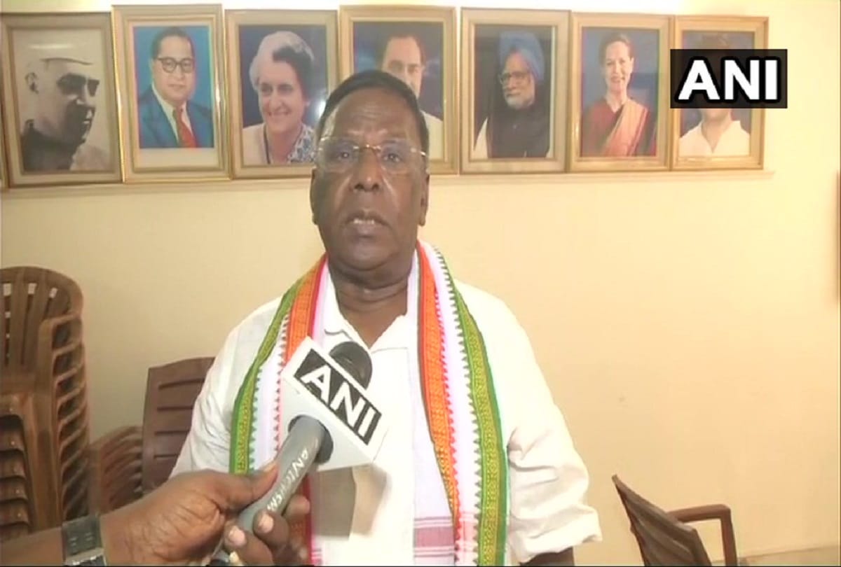 Puducherry, protest of ministers and CM continue third day against Lieutenant Governer Kiran Bedi