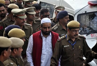 मुख्य सचिव मामला:aap विधायक अमानतुल्लाह खान ने दिल्ली Hc में दायर की जमानत याचिका - Delhi Chief Secretary Assault: Aap Mla Amanatullah Khan Moves Bail Plea In Delhi High Court - Amar