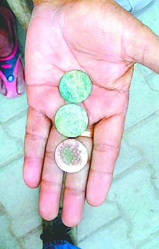 60 coins of 19th century found in kashipur 
