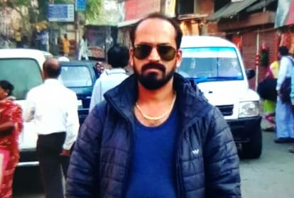 wife checked husband email and found photos and videos of another girl 