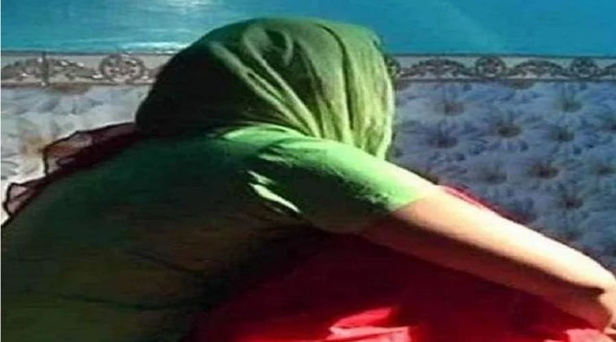 Rape with a woman, did wrong work with a child of 10 years