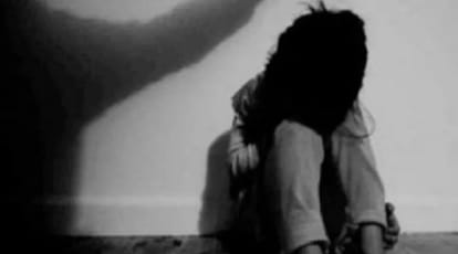 Rape with a woman, did wrong work with a child of 10 years