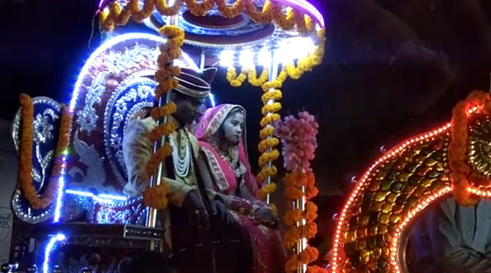 unique marriage function in varanasi
