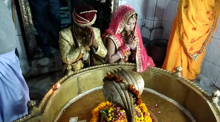 unique marriage function in varanasi