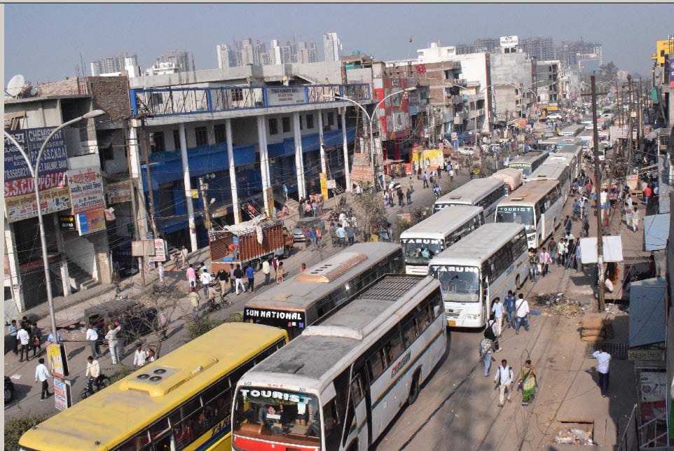 Businessmen gave 24 hours ultimatum to the Noida police