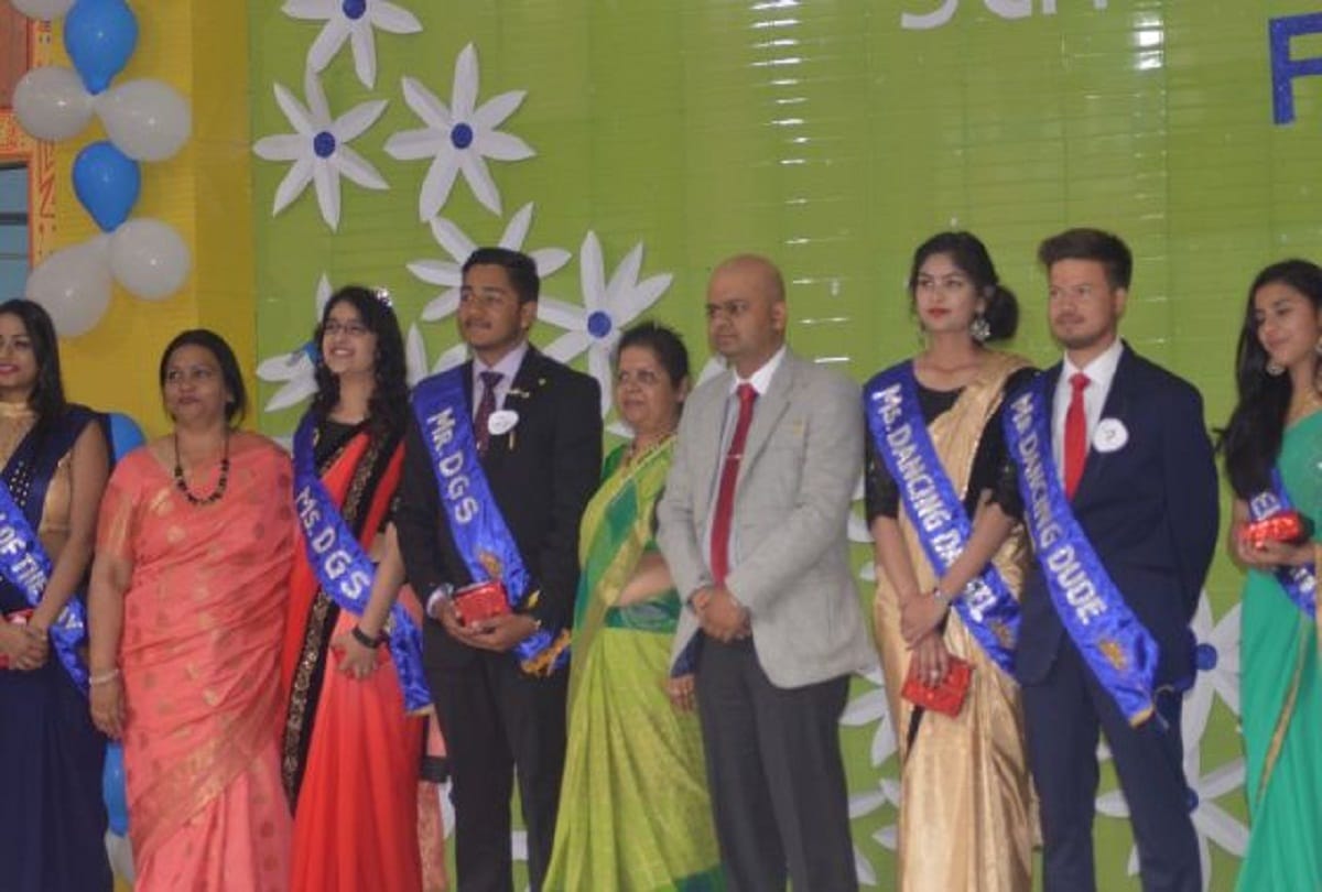 doon global school organised farewell party