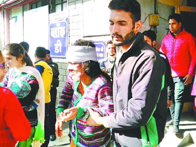 32 सीटर बस में भरी थी 70 सवारियां