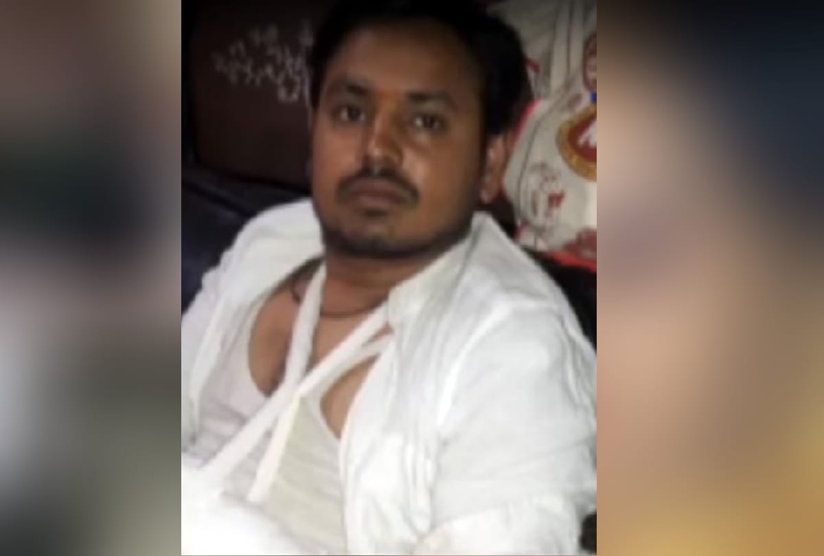policeman fired at reception party, cousin sister and brother injured in firing