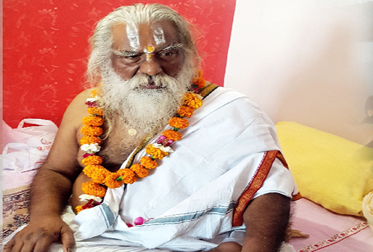 Mahant Nritya Gopal Das gave a big statement