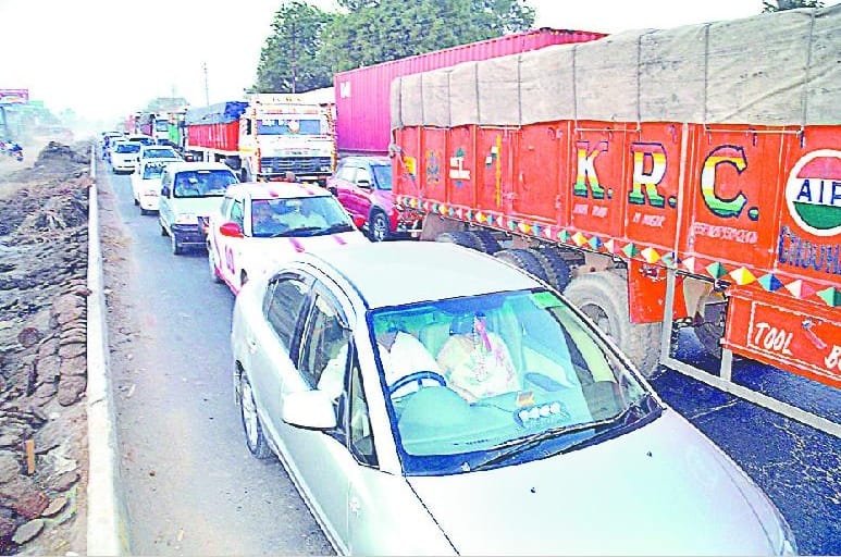 No entry for heavy vehicles in the district