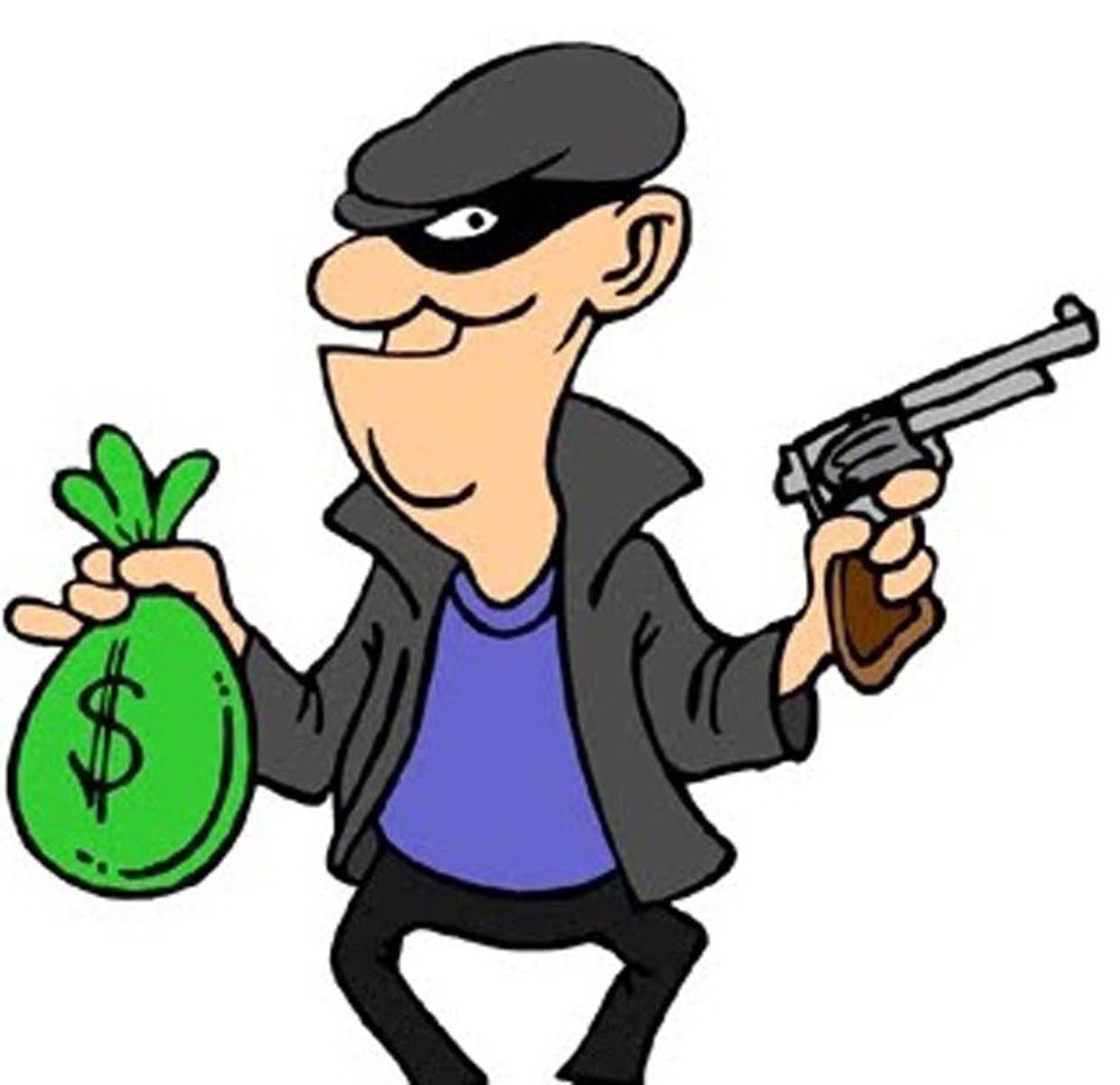 Terror of armed bandits, looted first Tata Magic and then a cab at greater noida