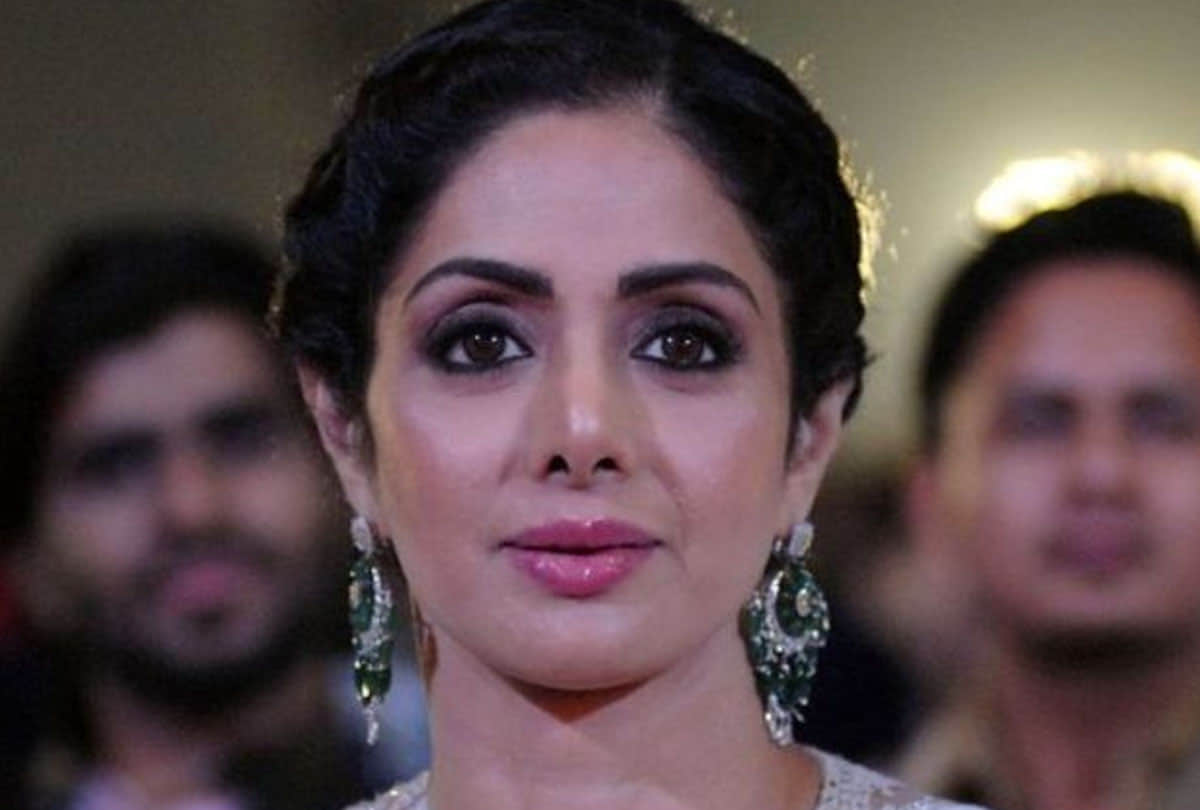 ekta kapoor takes on trollers for viral news on sridevi death