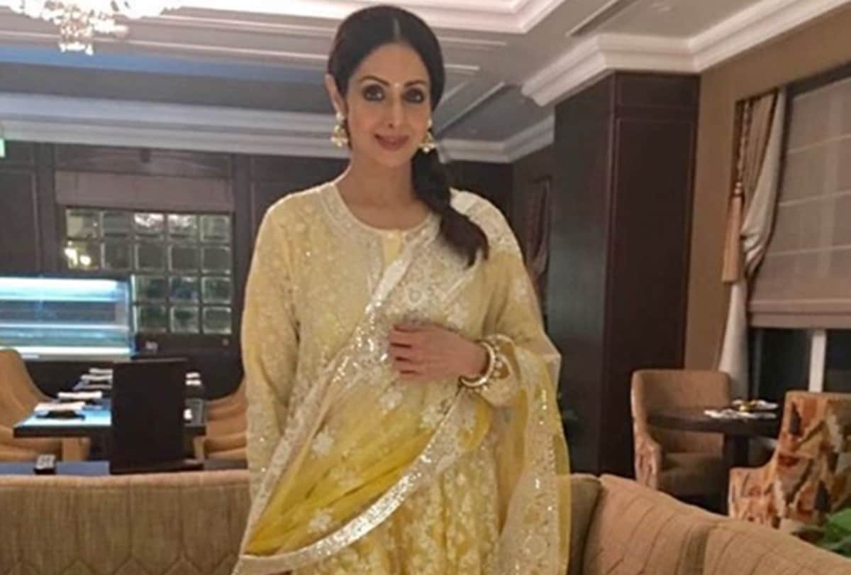 Actress Sridevi dead body will arrive by late evening today in Mumbai