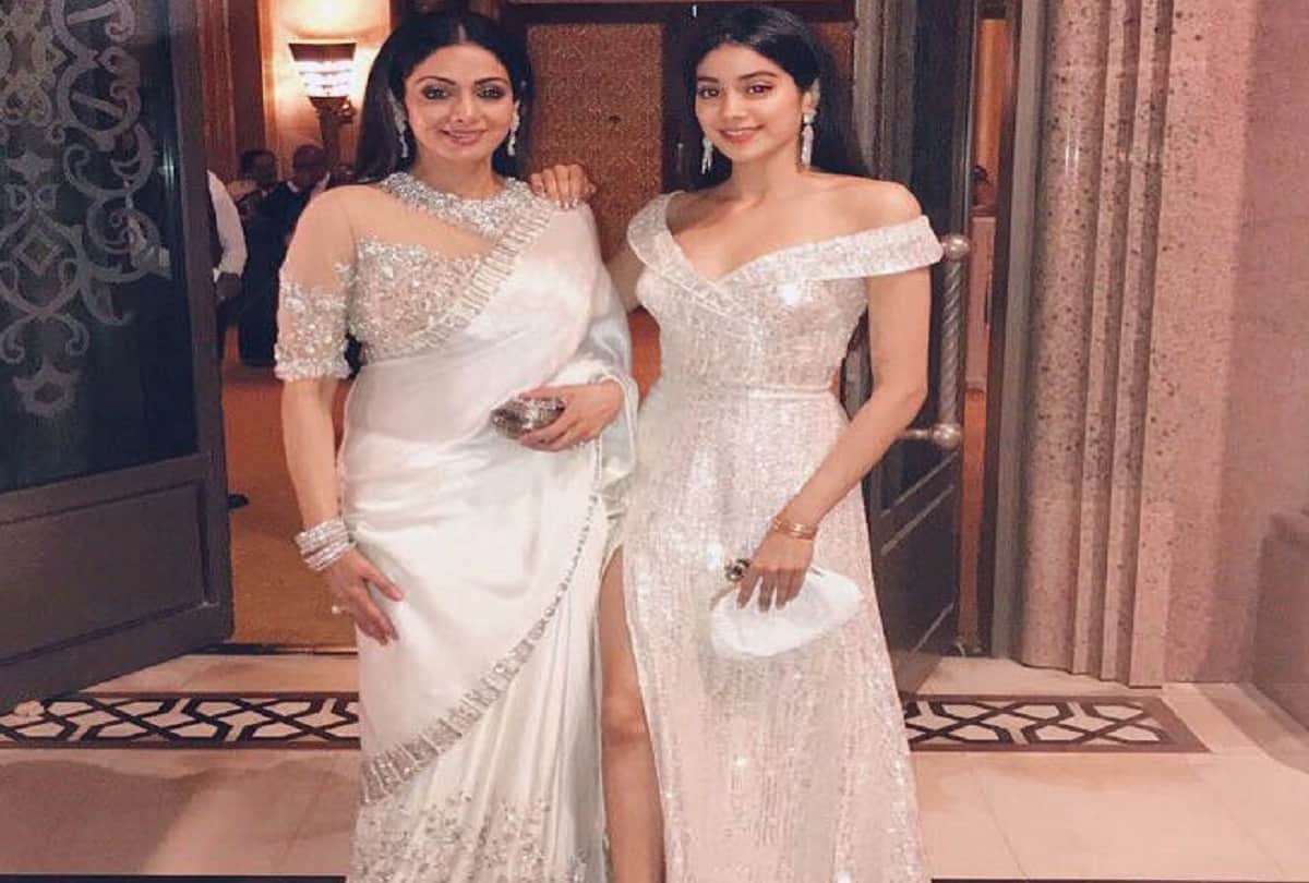 sridevi and daughter jhanvi kapoor bike video viral
