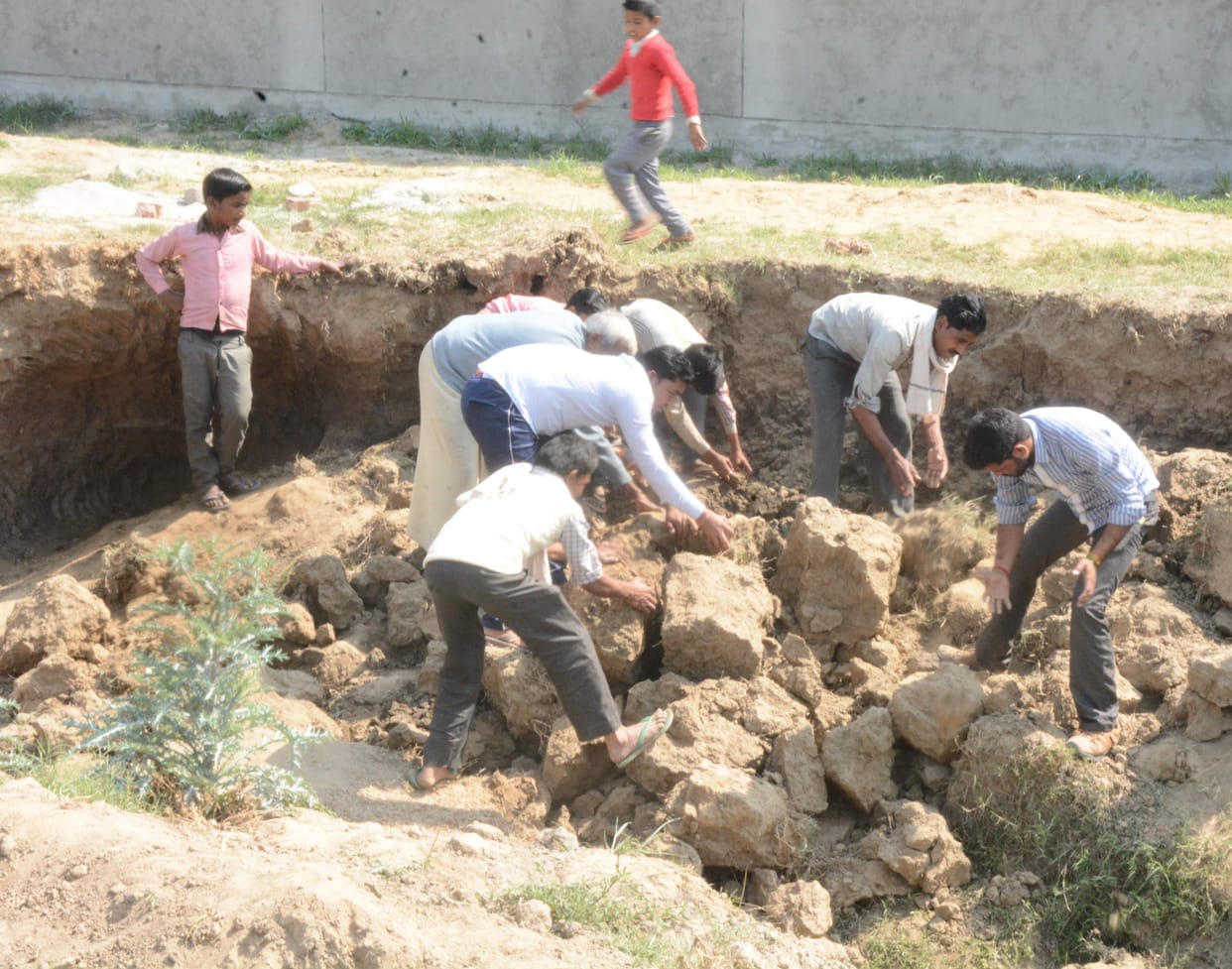 two women die from dhang's death