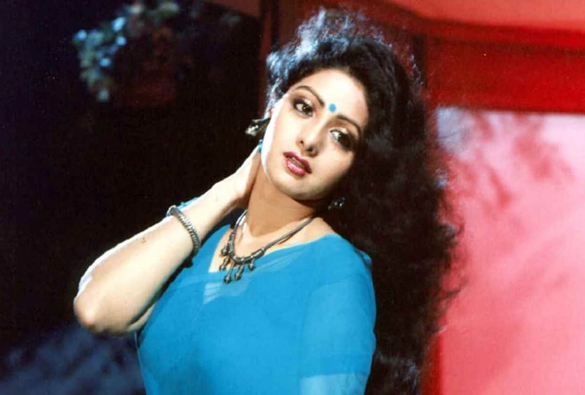 10 thousand Fans Leave Chennai and Hyderabad To Bid Farewell to sridevi