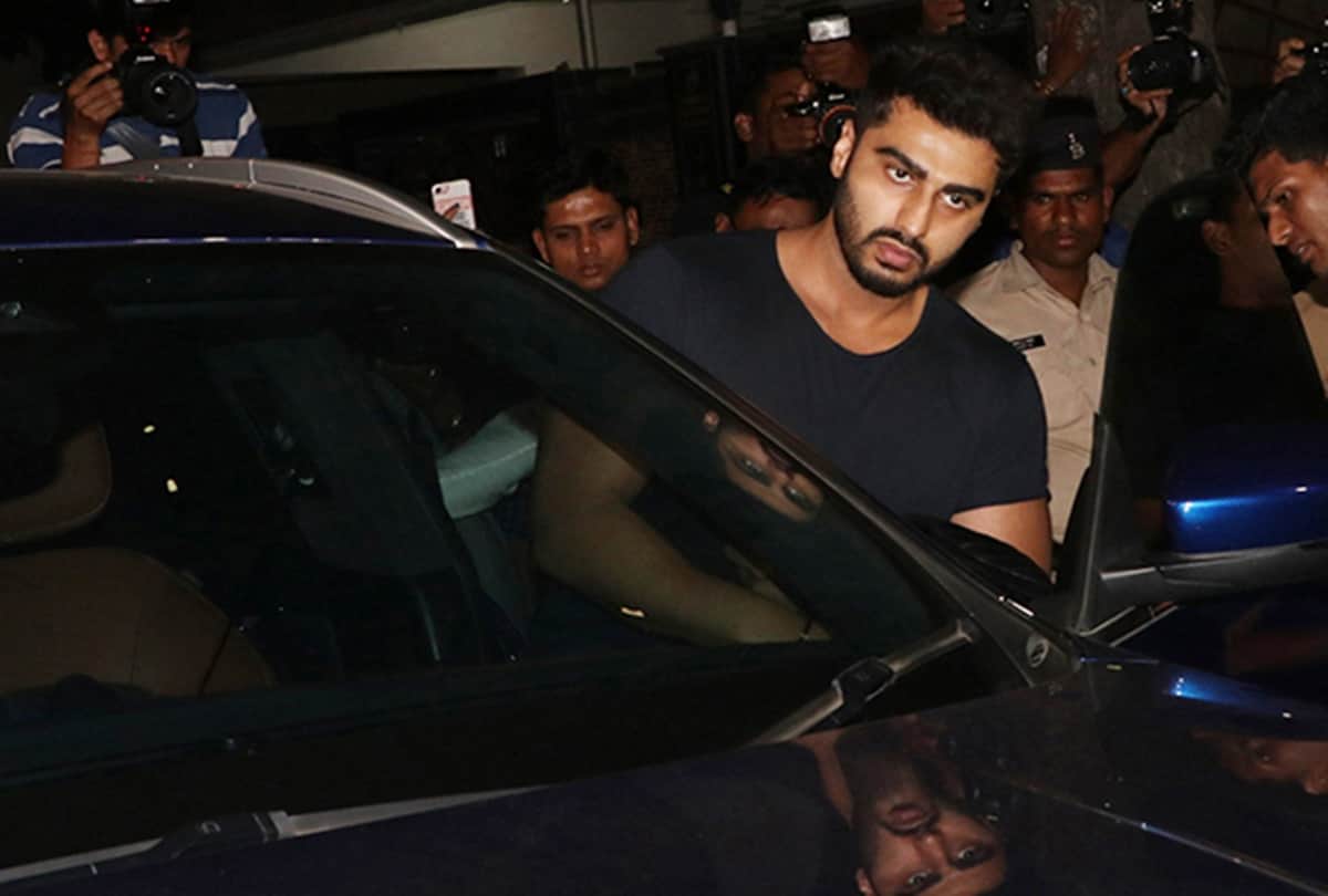 Arjun Kapoor Heads to Dubai and give statement about their relationship