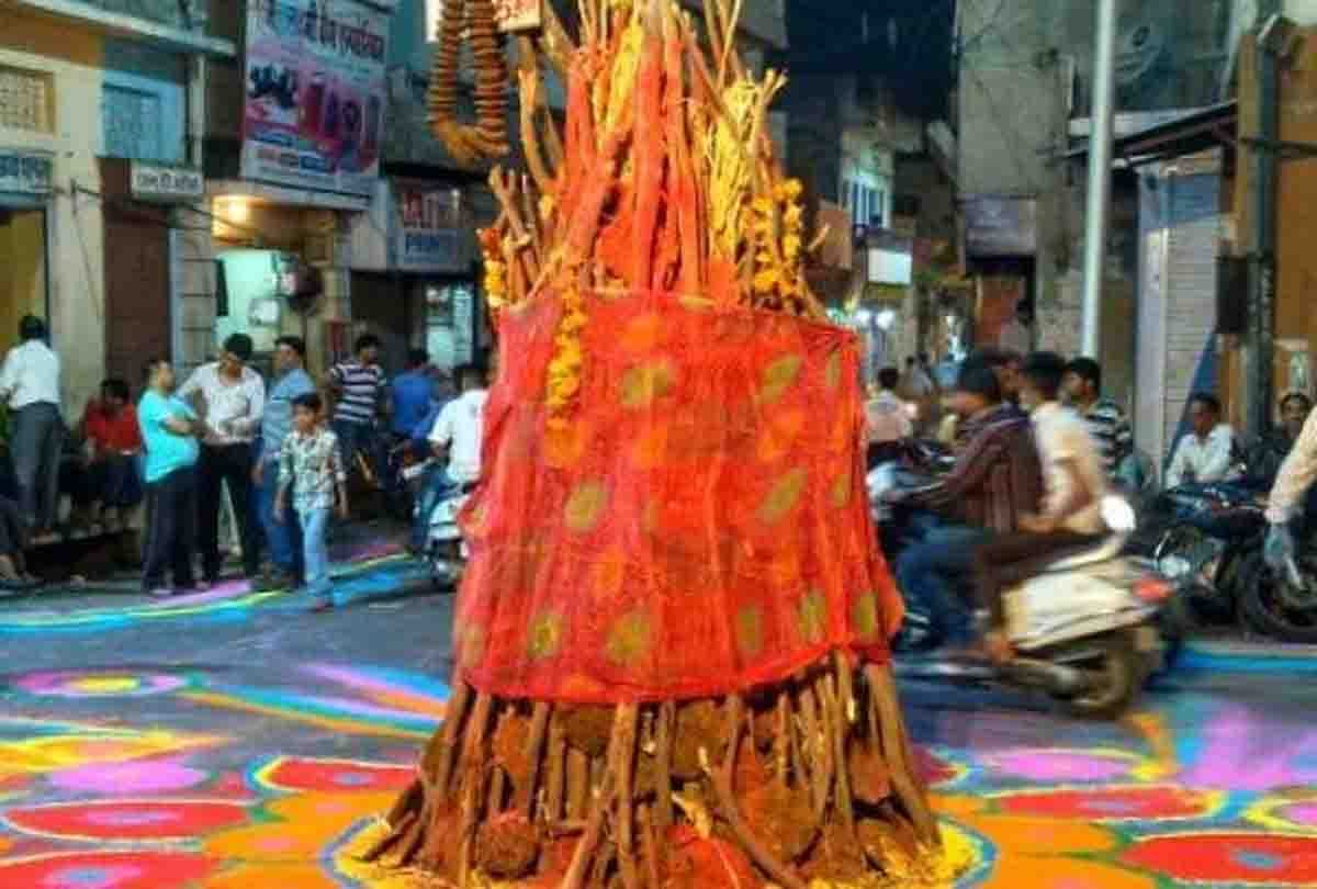 holika dahan in kanpur