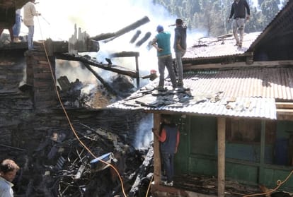 three houses gutted in a major fire at kullu himachal