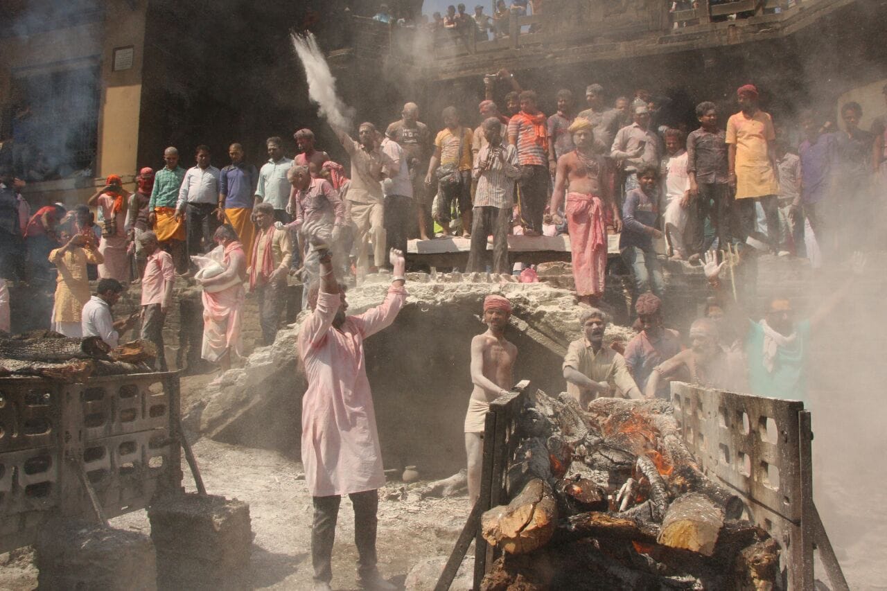 Holi is played with cremation ashes in Varanasi