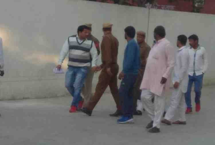 Honour killing in haryana, parenst give poison to daughter