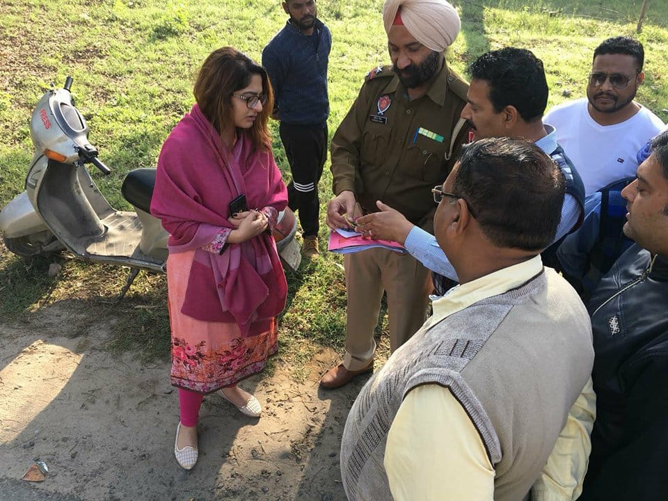 kapurthala teacher climbed on tower for wife 