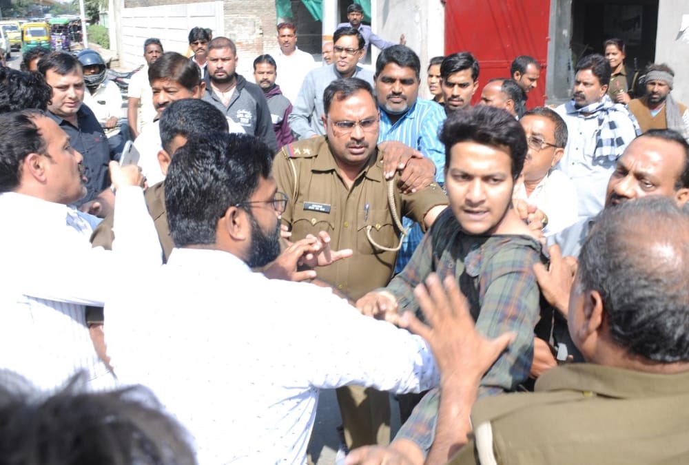 ruckus over ownership of a buildingin gomati nagar in   lucknow.