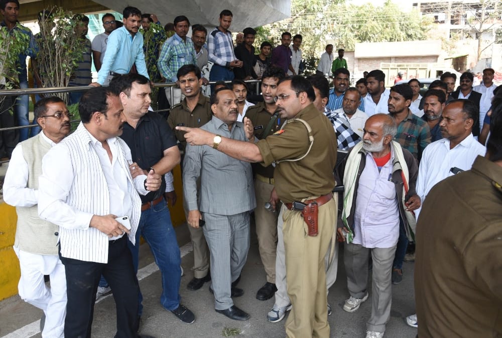 ruckus over ownership of a buildingin gomati nagar in   lucknow.