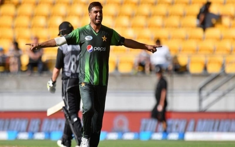 pakistani bowler rumman raees says he will out kohli smith and villiers